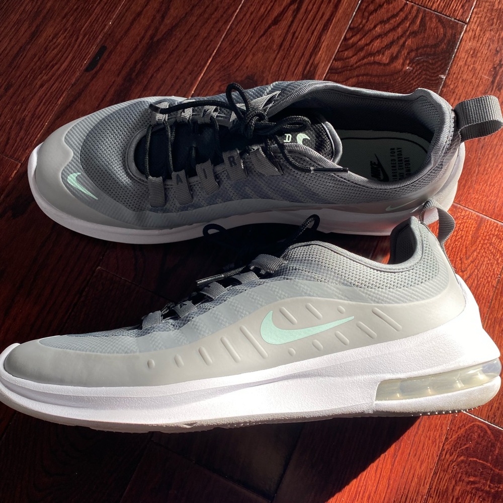 NIKE AIRMAX